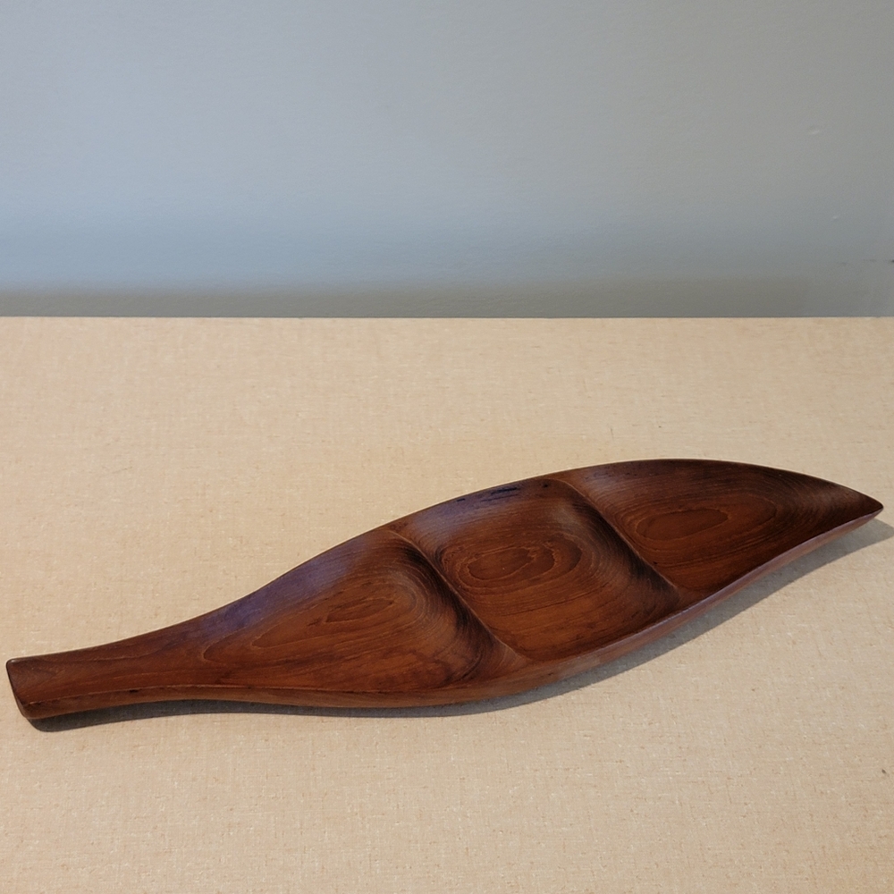 Vintage MCM Teak Leaf Divided Snack Tray Marked Genuine Teak Hong‎ Kong